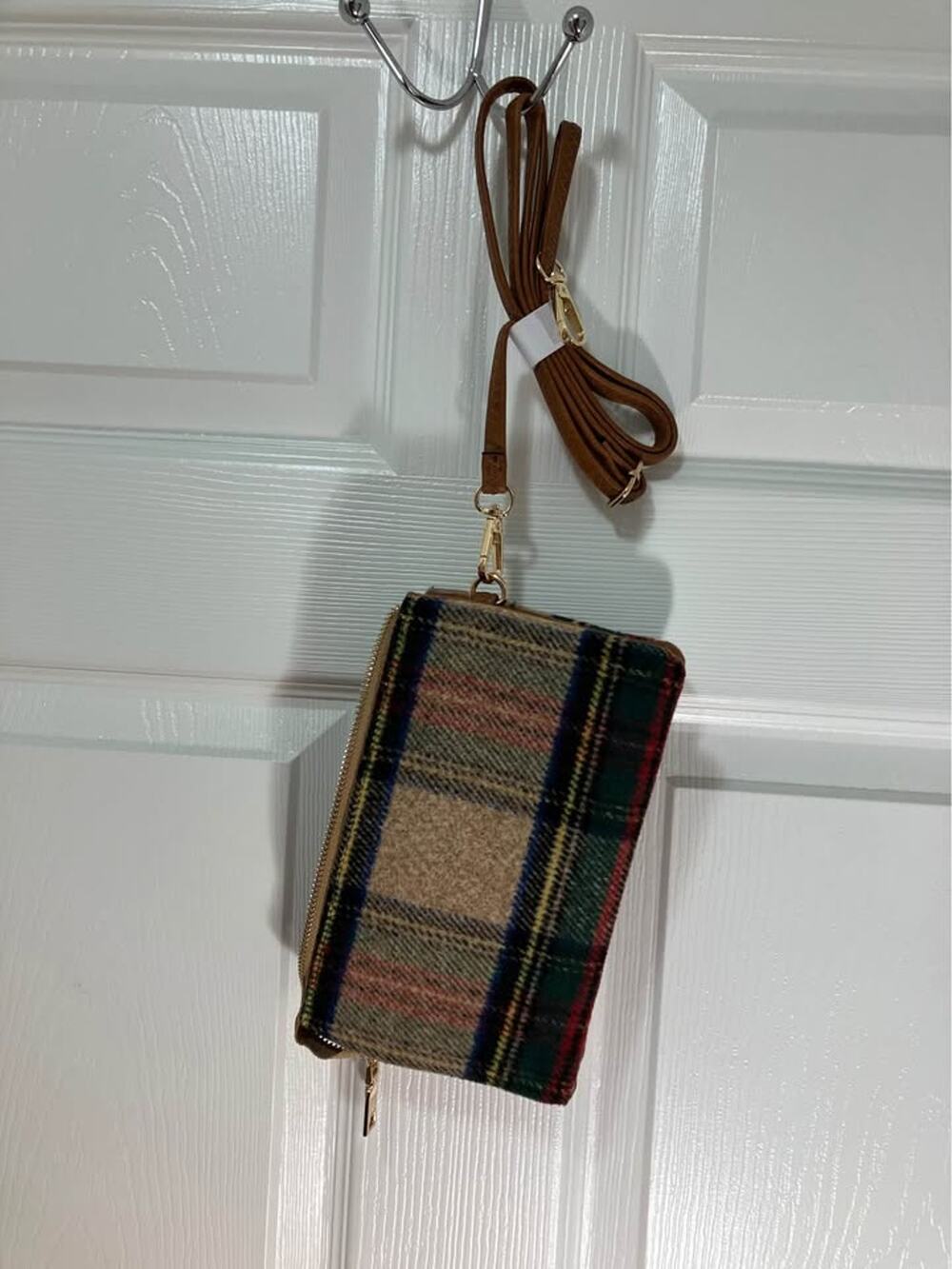 Jen & Co. Plaid Crossbody Bag 9”x5” 3 pocket Fall Autumn vibe